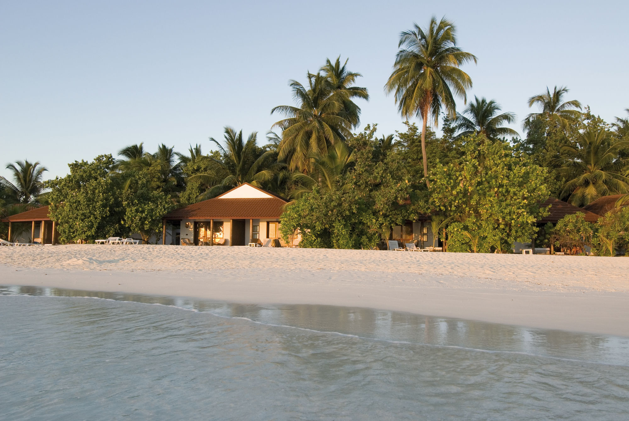 Diamonds Athuruga Beach & Water Villas Exterior foto