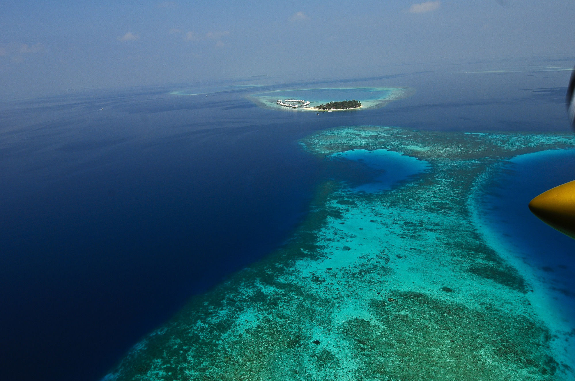 Diamonds Athuruga Beach & Water Villas Exterior foto