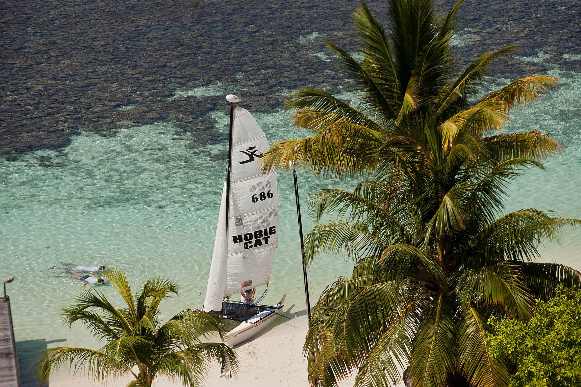 Diamonds Athuruga Beach & Water Villas Exterior foto
